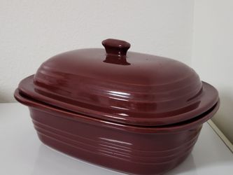Pampered Chef Cranberry Glazed Covered Baker made from durable stoneware.