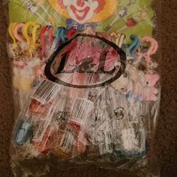 Flea Market kids clip-on 24 toothbrushes cap, stocking stuffers, Easter baskets, birthday party game. East, west, north resell, vendor, fair