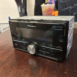Pioneer car Stereo
