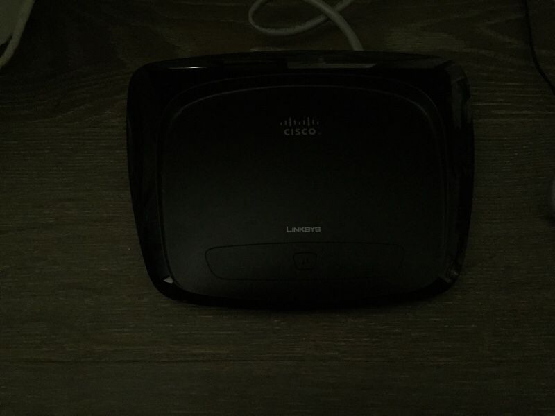 Wireless router. cisco linksys wrt54g2 v1