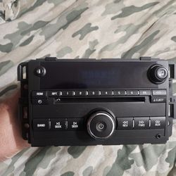 2009 Chevy Impala Stock RADIO!!! WORKS PERFECTLY!!! 40$$$