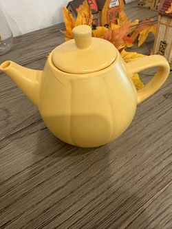 Tea ceramic small kettle