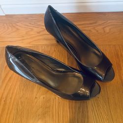 Bandalino Peep Toe Pumps 