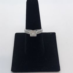 New 10k Solid White Gold Diamond Ring 