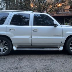2003 Cadillac Escalade