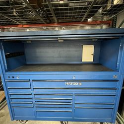 Matco Tool Box And Hutch