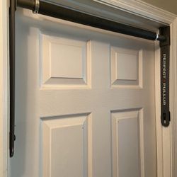 Perfect Pull-up Door Bar 