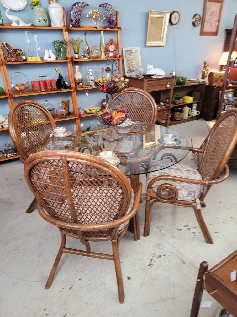 Gorgeous Vintage Dining Set