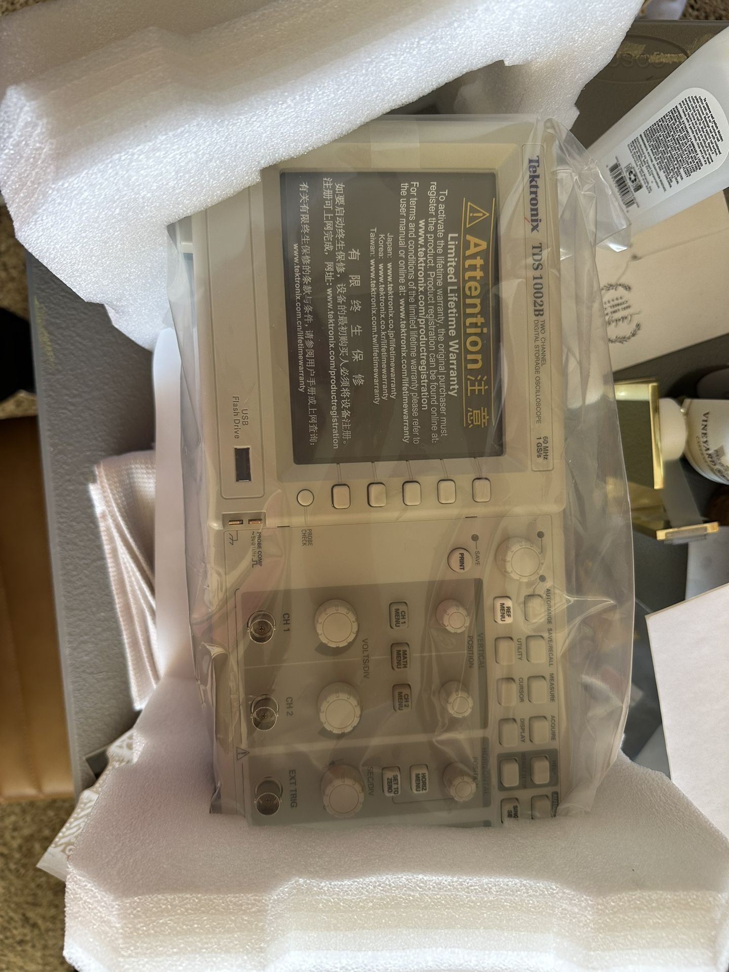 Tektronic TDS 1002B Oscilloscope Brand New