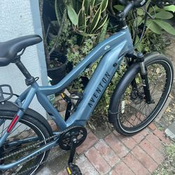 2023 Aventon Level 2 e-bike 