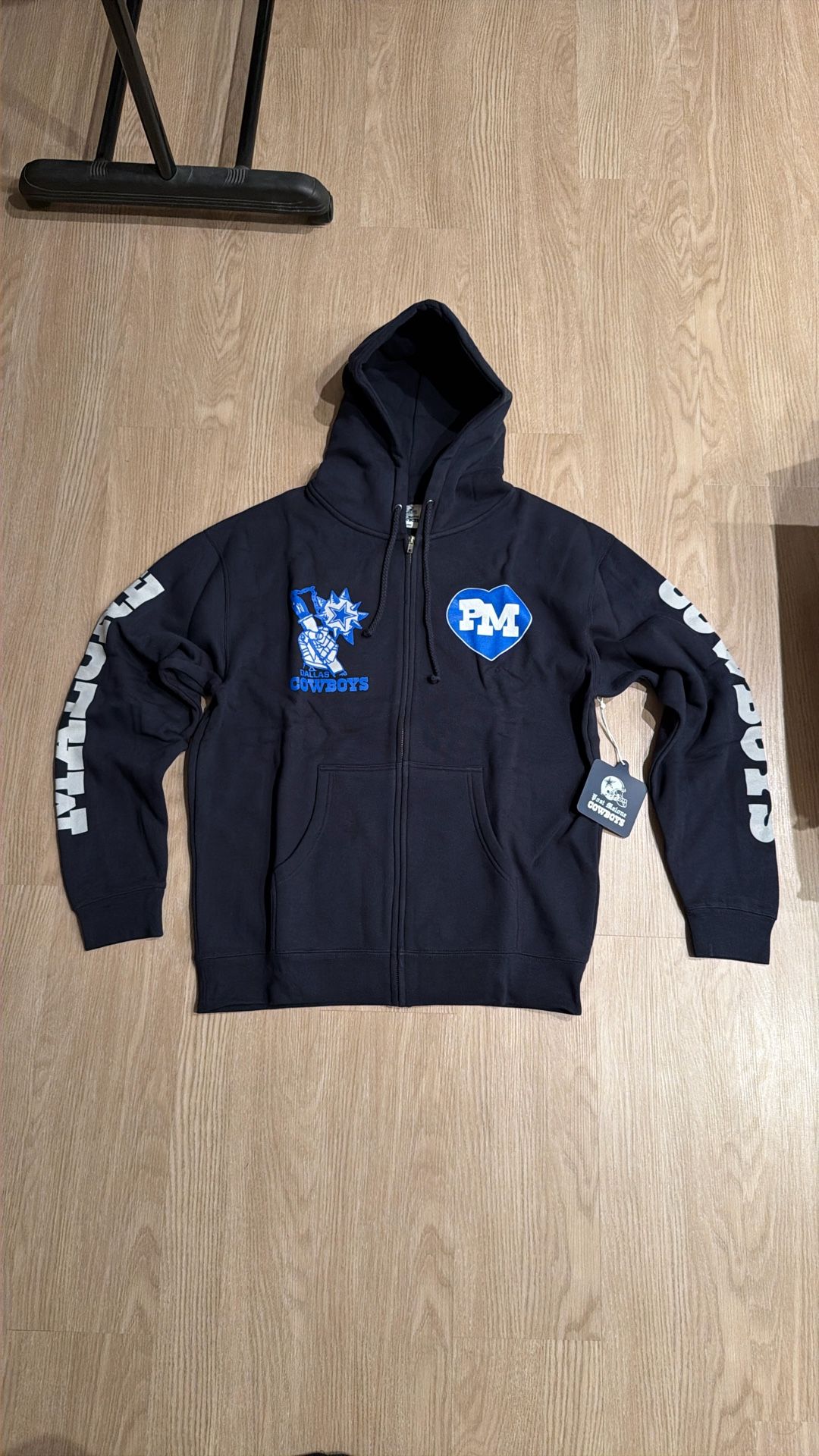 Size Large - NFL Football Dallas Cowboys Post Malone Zip Up Hoodie Sweater Jacket - Skull Helmet New Era 47 Supreme Stussy Kith Nike Sports