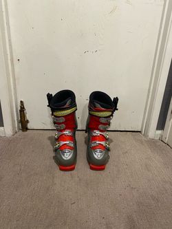 Ski Boots - Size 7/7.5