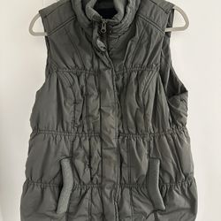 Maurices Olive Green Puffer Vest Women’s Sz 1