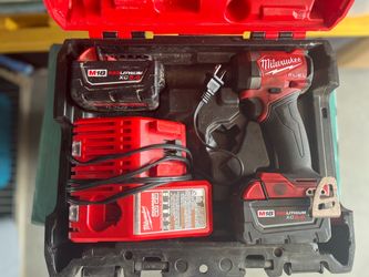 Milwaukee M18 Fuel Impact Driver Kit