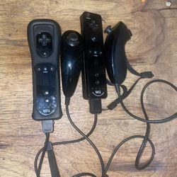 Wii Controllers 