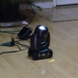 Luces LED. CABEZAS MOBILES.