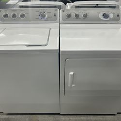 Matching Super Capacity Washer Dryer Set 