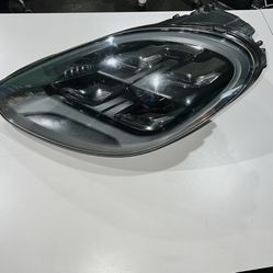 porsche panamera 2018 driver side headlight