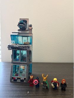 LEGO Marvel Super Heroes Attack on Avengers Tower