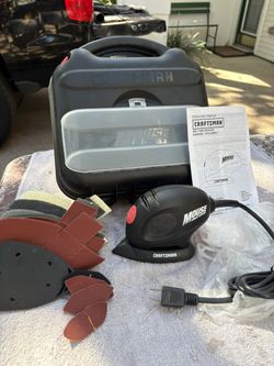 New/Unused Black & Decker Mouse Detail Sander/Polisher-11680-with Case, All Pads & Accessories