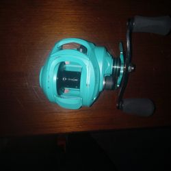 Spirime Baitcaseter Reel