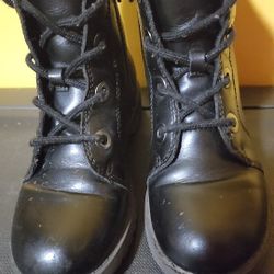Black Boots Girls 