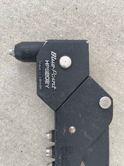Blue Point swivel head rivet gun