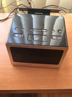 Alarm clock/iPod music player