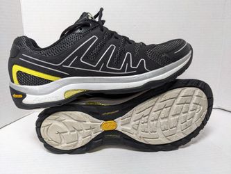 Abeo "AERO "Axton" black and yellow nylon hiking shoes. Men's Size 11.5