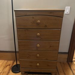 5 Drawer Wooden Standing Dresser