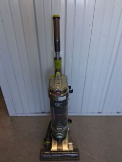HOOVER VACUUM (WIND TUNNEL)