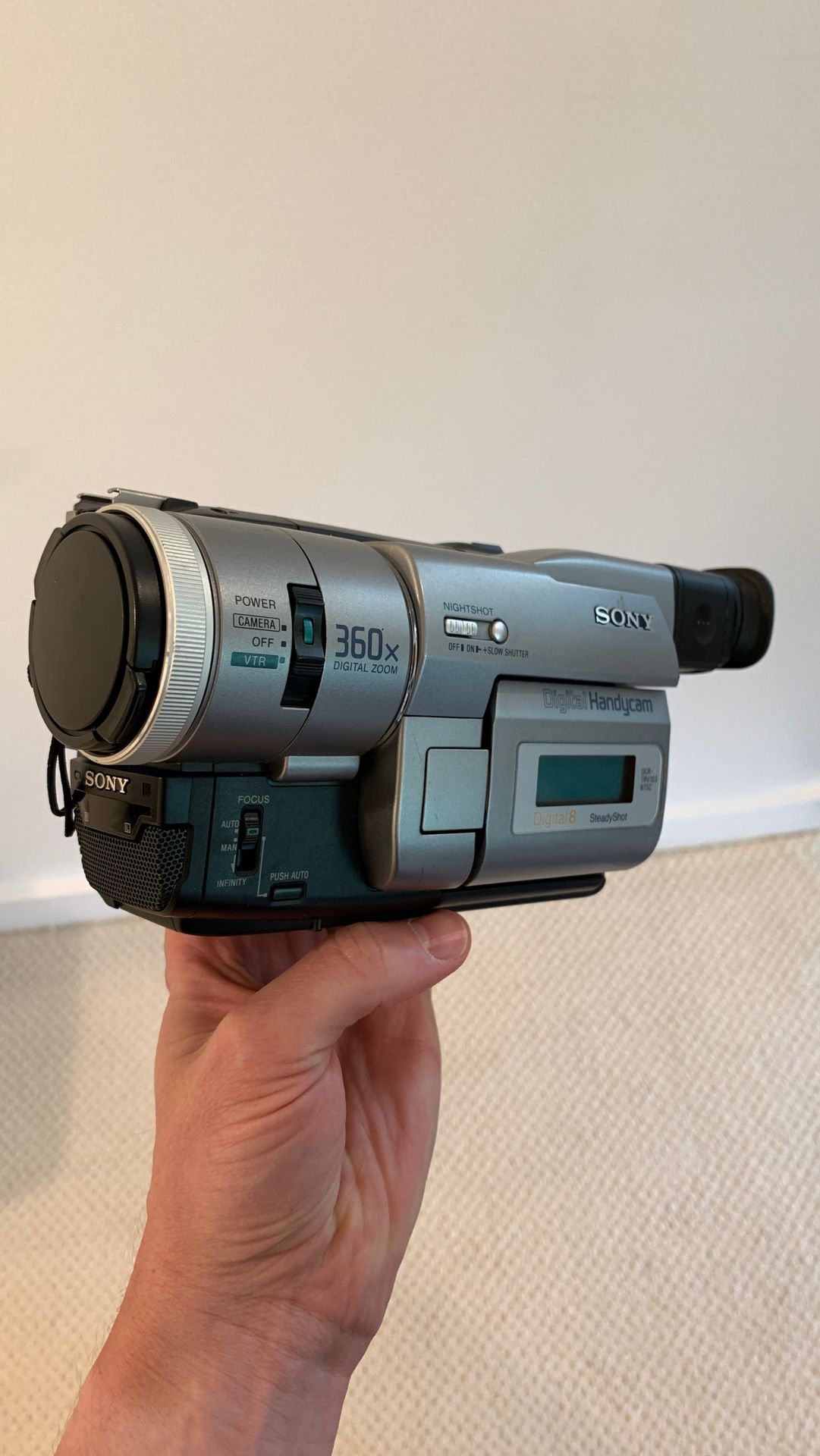 Sony DCR‑TRV103 Digital Video Camera Recorder