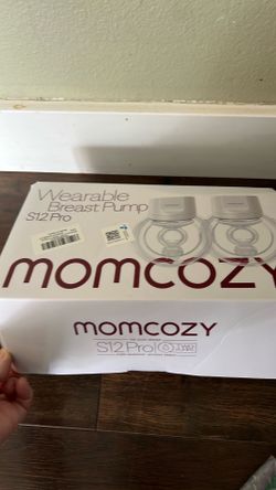 Momcozy wearable breast pump