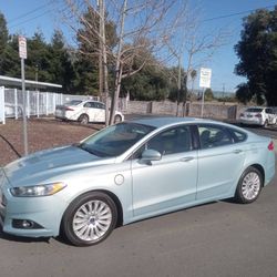 2014 Ford Fusion Hybrid