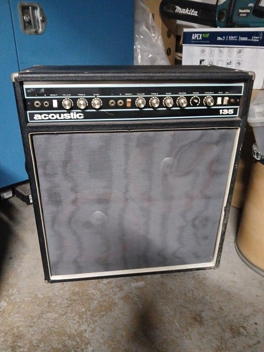 ACOUSTIC 135 AMPLIFIER  