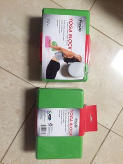 Yoga block great for Pilates, yoga and exercise, new, never use, Se habla español