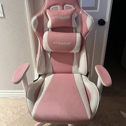 Pink Gaming Chair for Sale in Victorville CA OfferUp