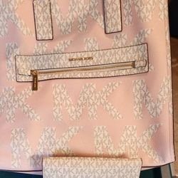 MICHAEL KORS BRAND NEW 2PC. SET