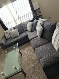 L shaped sectional couch