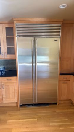 Sub Zero Fridge  642 Model