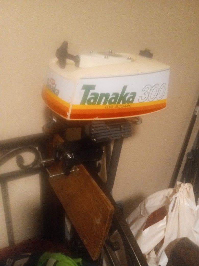 Like New Hardly Used Tanaka 3 Horse Boat Motor Excellent Condition Just In Time For Sockeye Fishing Baker Lk, 225 Bucks Cash