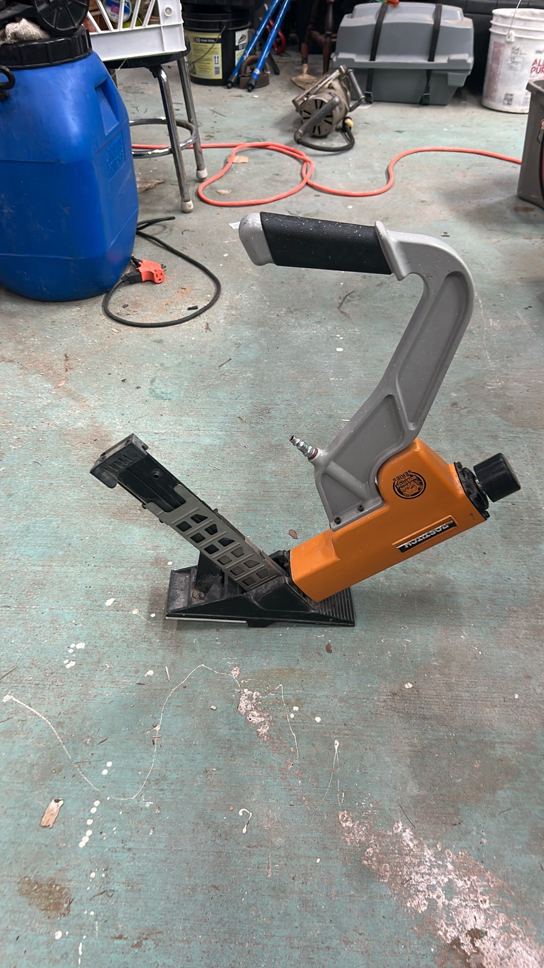 Bostitch 2-1 Flooring Nailer