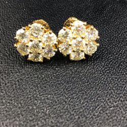 Diamond Gold Studs Earrings 