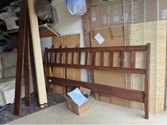 Bed king size headboard footboard sides and rails solid wood 🪵 condition good no scratches