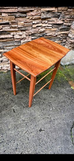 Exquisite 100% African Mahogany Construction  Mid Century Modern Table