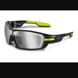 🔥New In Box Koo (KASK) Cycling Sunglasses Black/Lime Green🔥