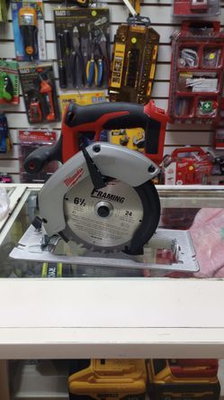 Milwaukee M18 CIRCULAR SAW  6-1/2 In. 