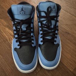 Jordan 1 Mid 