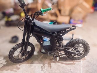Tuttio Electric Dirt Bike – Needs Battery – $350