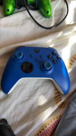 Blue Xbox one controller